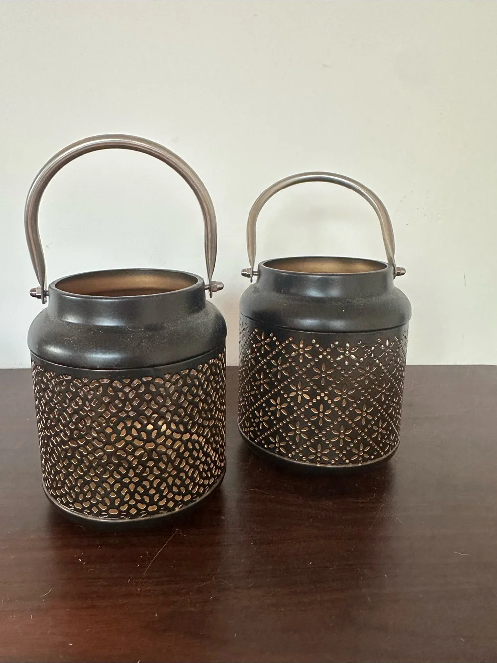 Decorative Fairy Black Metal Lantern with Filigree Pattern and Carry Handle (2)
